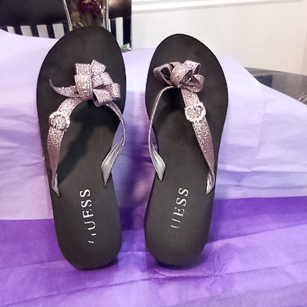 Guess Sandles